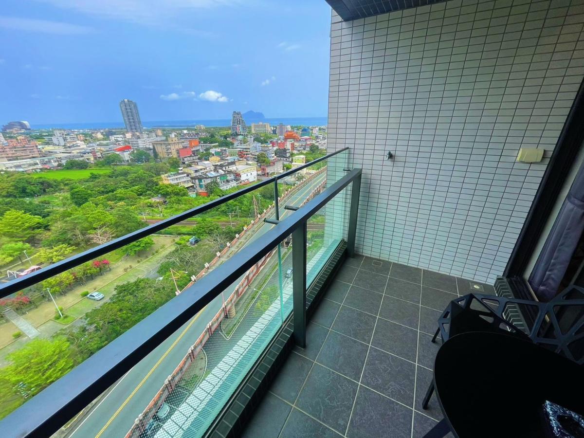 Toucheng Happyhouse頭城黑皮家 附早餐 Apartment ภายนอก รูปภาพ